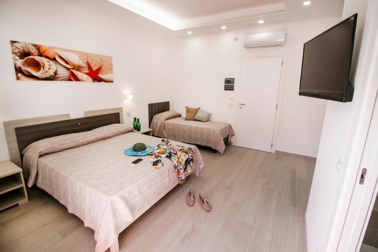 Incanto Di Luna B&B Family Rooms Βιέστε Εξωτερικό φωτογραφία