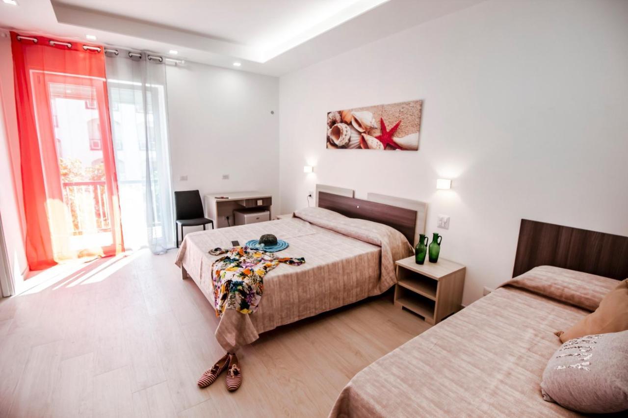 Incanto Di Luna B&B Family Rooms Βιέστε Εξωτερικό φωτογραφία